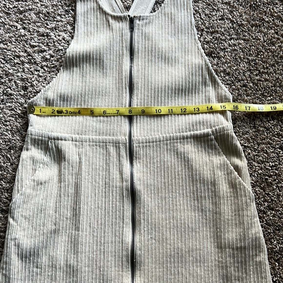 Cozy Casual Corduroy Zip-Up Jumper, Women’s Size Small - Picture 4 of 5